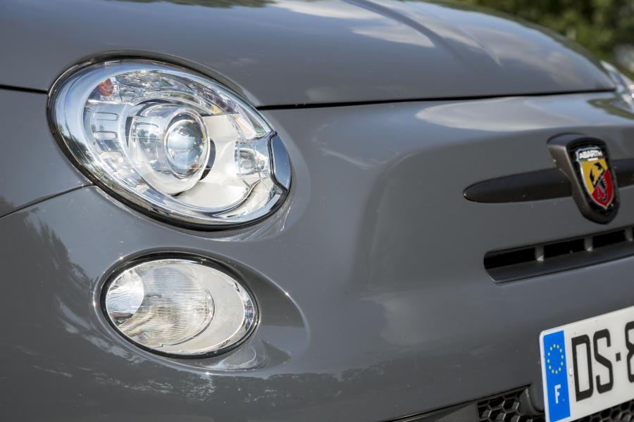 Детали экстерьера Abarth 595C Competizione 2012 года  (фото 40 из 41)